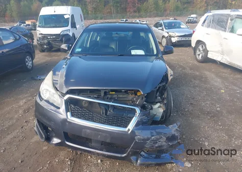 2013 Subaru Legacy 2.5I Premium из США, поврежденный, VIN 4S3BMBC66D3048017